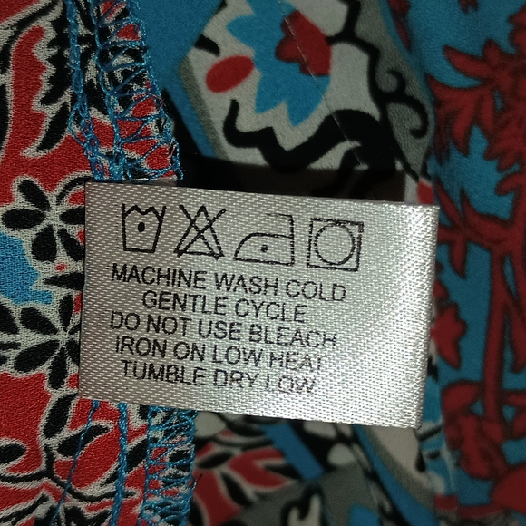 Violet & Claire Notched Neck Lightweight Tunic Size 2X - Picture 5 of 6